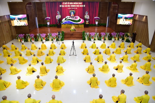 The 1st Retreat “Returning to Origin”