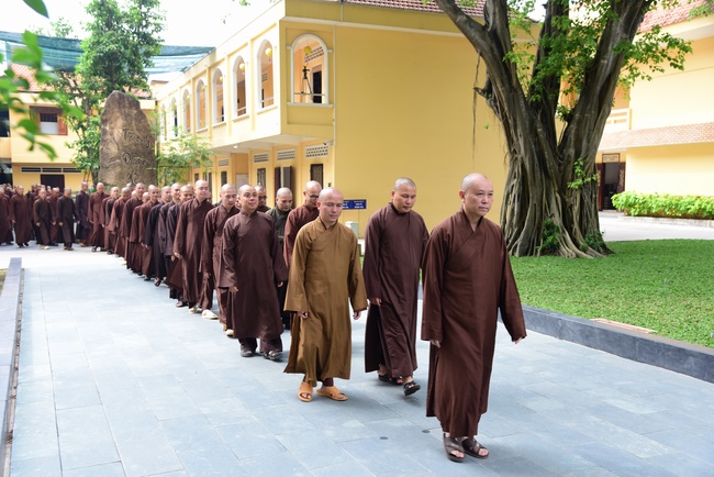 The 1st Retreat “Returning to Origin”