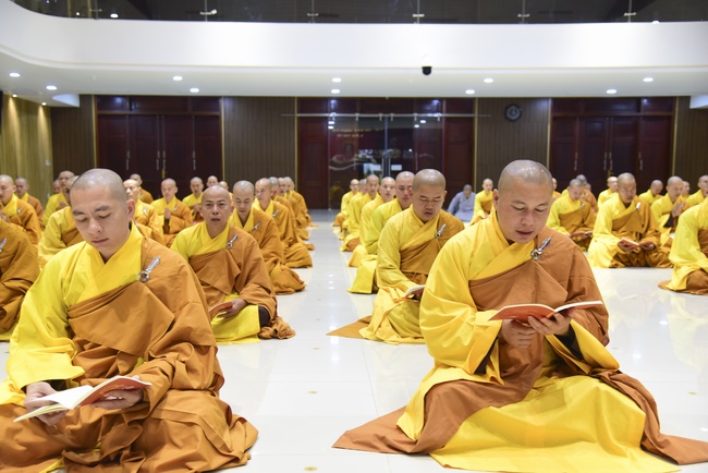 The 1st Retreat “Returning to Origin”