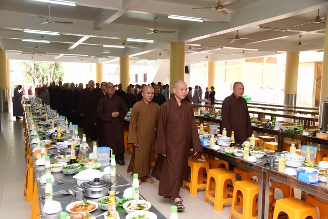 The 1st Retreat “Returning to Origin”