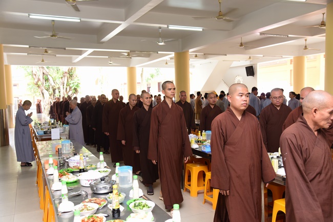 The 1st Retreat “Returning to Origin”