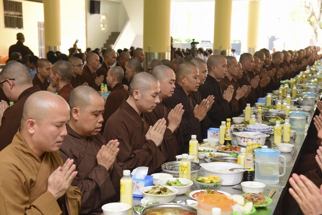 The 1st Retreat “Returning to Origin”