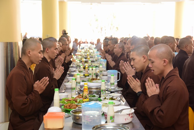 The 1st Retreat “Returning to Origin”