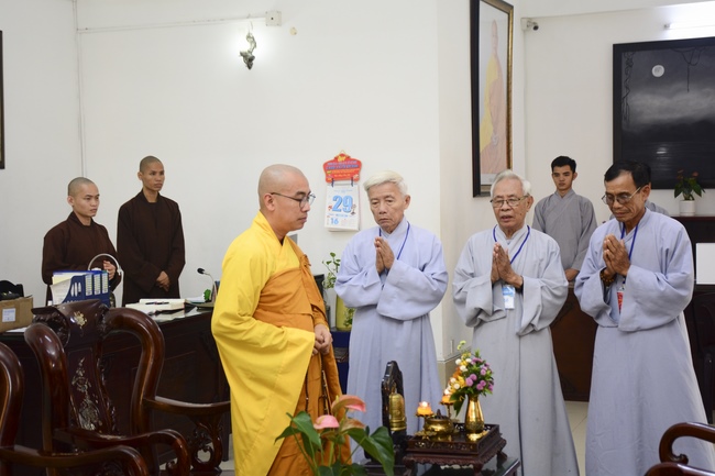 Dharma Talk Interpreting suspicions about Pureland Sect - The 95th Seven-Day Retreat.