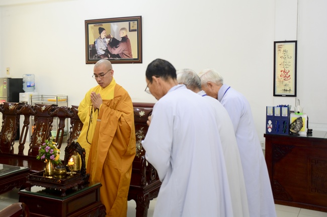 Dharma Talk Interpreting suspicions about Pureland Sect - The 95th Seven-Day Retreat.