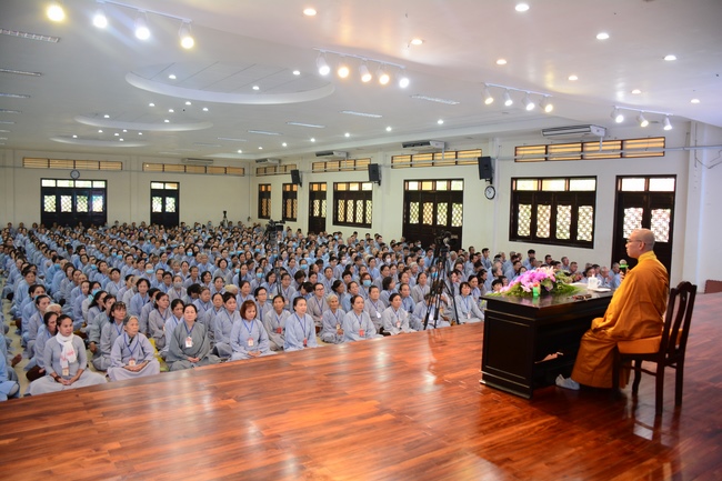 Dharma Talk Interpreting suspicions about Pureland Sect - The 95th Seven-Day Retreat.