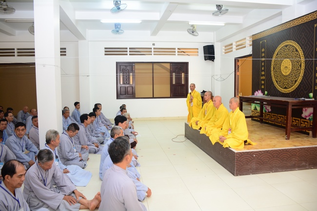 Dharma Talk Interpreting suspicions about Pureland Sect - The 95th Seven-Day Retreat.