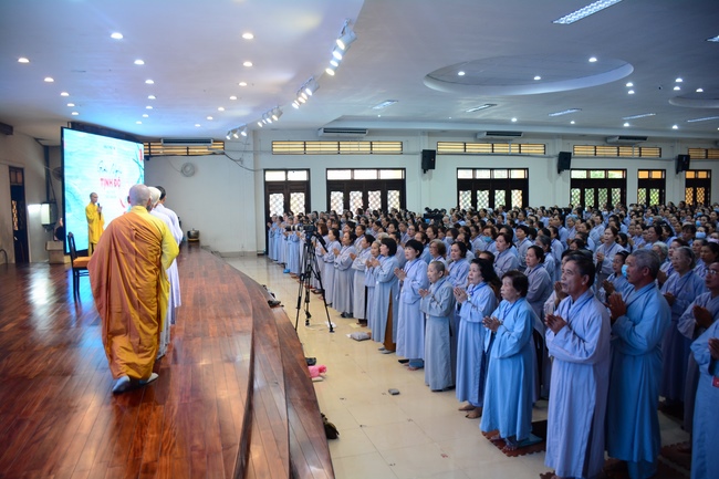 Dharma Talk Interpreting suspicions about Pureland Sect - The 95th Seven-Day Retreat.