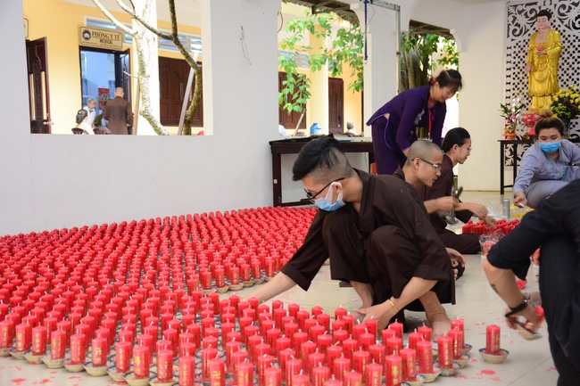 Before G time of Flower Candle Light Ceremony of the  birthday of Amitabha Buddha