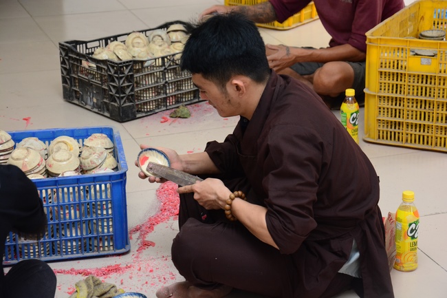 Before G time of Flower Candle Light Ceremony of the  birthday of Amitabha Buddha