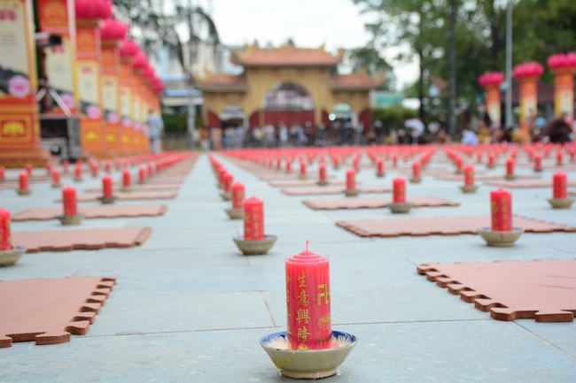 Before G time of Flower Candle Light Ceremony of the  birthday of Amitabha Buddha