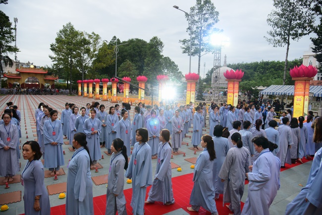 Impressed night of Amitabha Buddha's Birthday