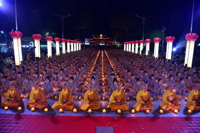 Impressed night of Amitabha Buddha's Birthday