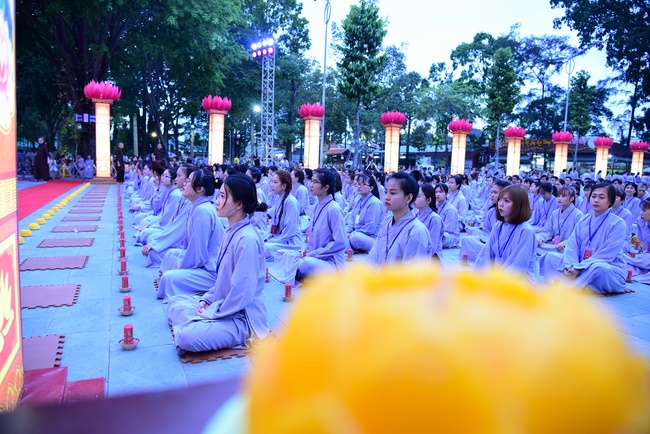 Impressed night of Amitabha Buddha's Birthday