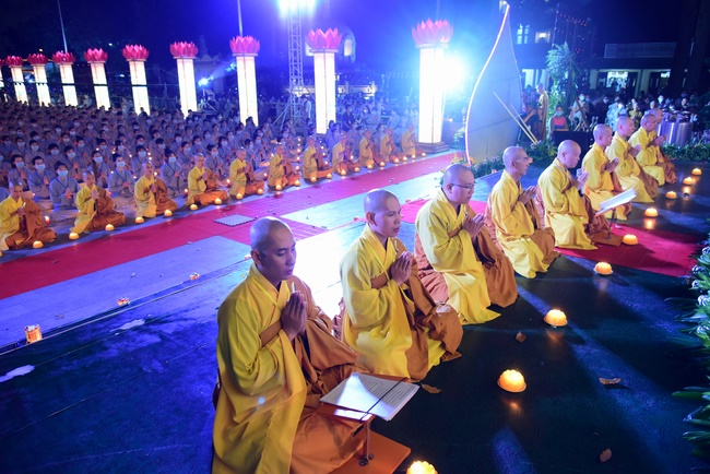 Impressed night of Amitabha Buddha's Birthday