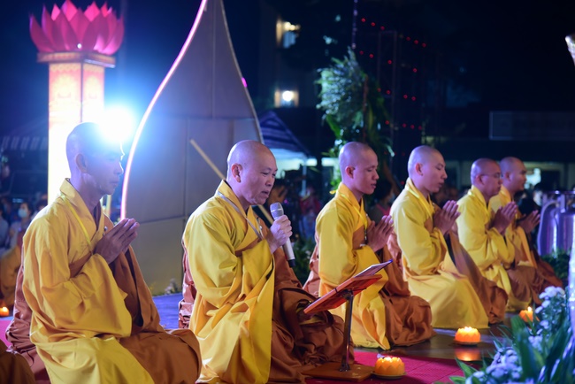 Impressed night of Amitabha Buddha's Birthday