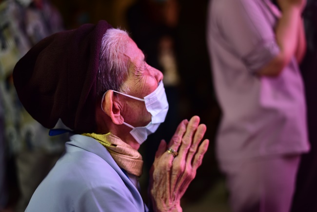 Impressed night of Amitabha Buddha's Birthday