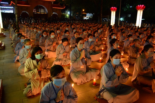 Impressed night of Amitabha Buddha's Birthday