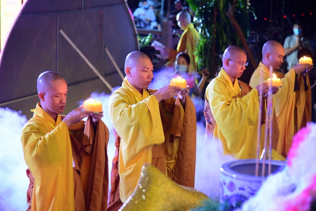 Impressed night of Amitabha Buddha's Birthday