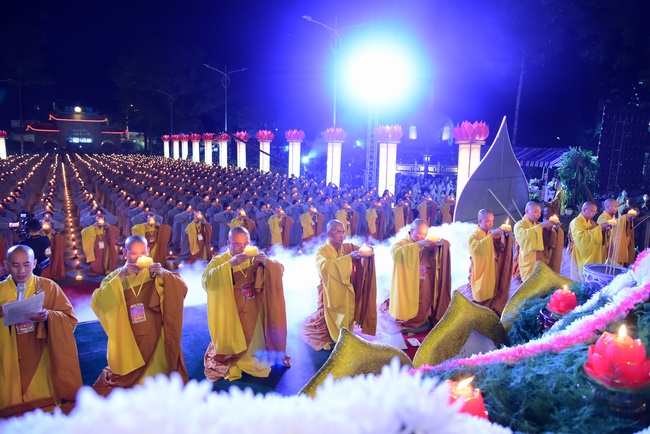 Impressed night of Amitabha Buddha's Birthday
