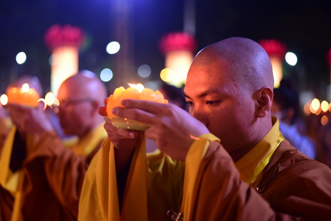 Impressed night of Amitabha Buddha's Birthday