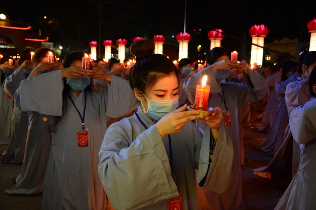 Impressed night of Amitabha Buddha's Birthday