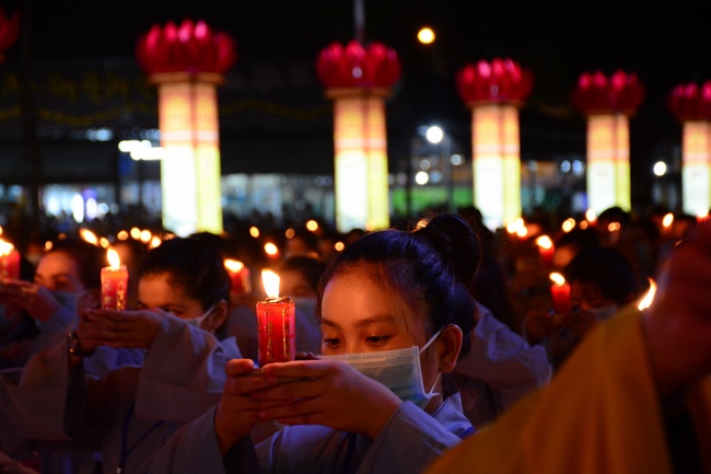Impressed night of Amitabha Buddha's Birthday