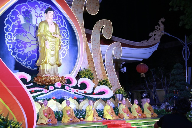 Impressed night of Amitabha Buddha's Birthday