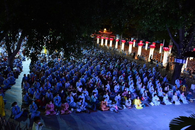 Impressed night of Amitabha Buddha's Birthday