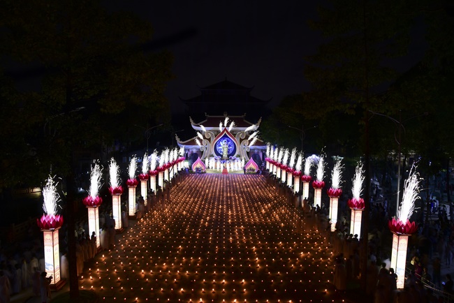Impressed night of Amitabha Buddha's Birthday