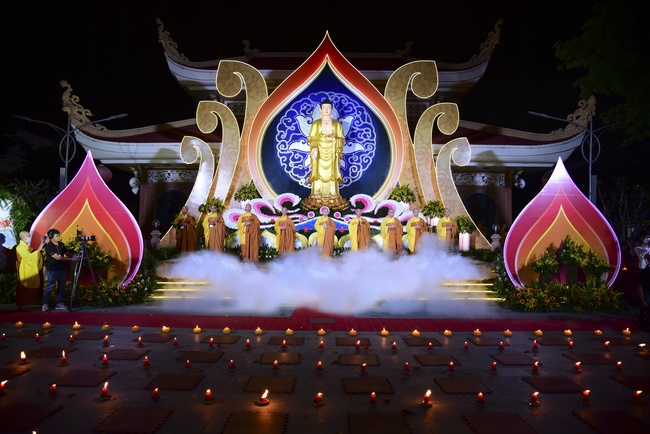 Impressed night of Amitabha Buddha's Birthday