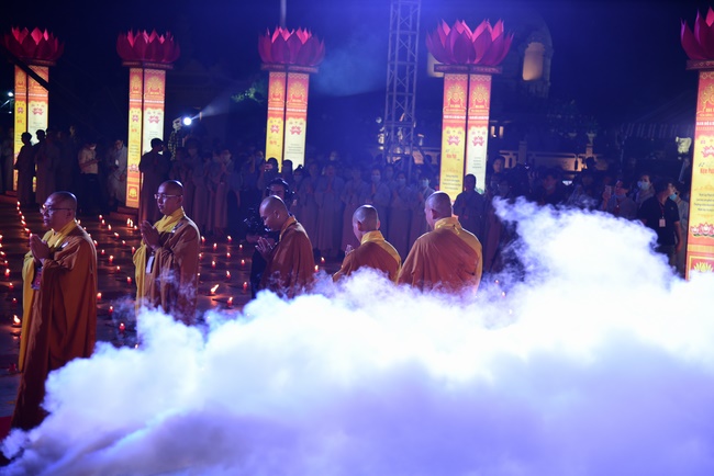 Impressed night of Amitabha Buddha's Birthday