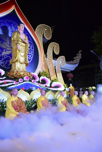 Impressed night of Amitabha Buddha's Birthday