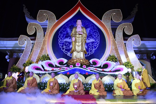 Impressed night of Amitabha Buddha's Birthday