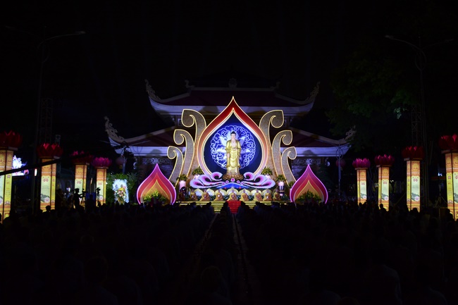 Impressed night of Amitabha Buddha's Birthday