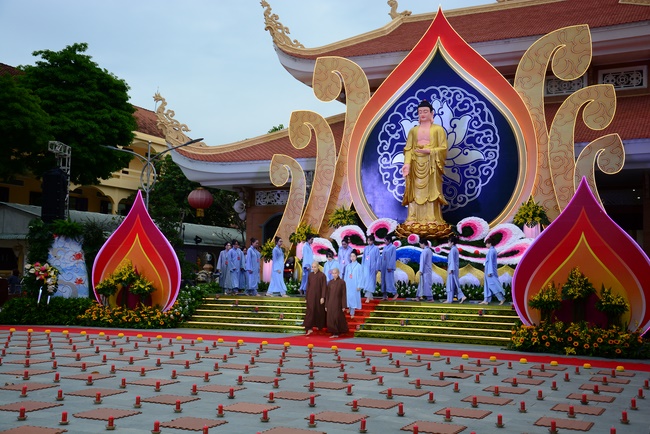 Impressed night of Amitabha Buddha's Birthday