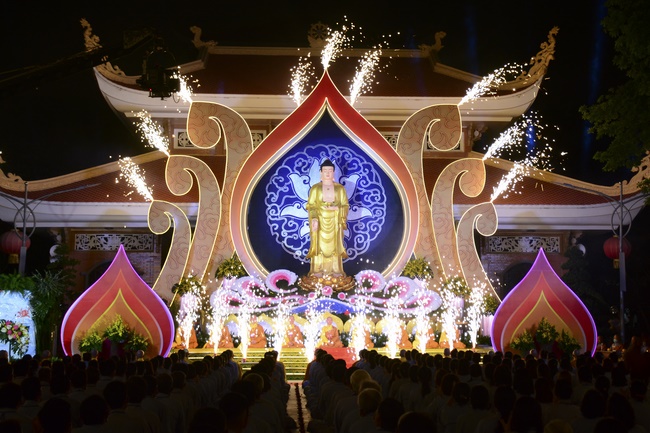 Impressed night of Amitabha Buddha's Birthday