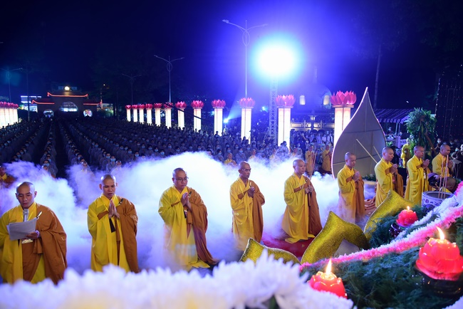 Impressed night of Amitabha Buddha's Birthday
