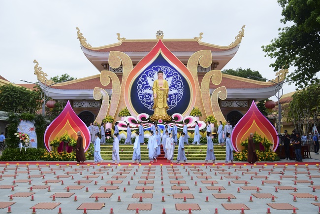 Impressed night of Amitabha Buddha's Birthday