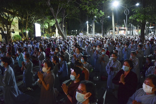 Impressed night of Amitabha Buddha's Birthday