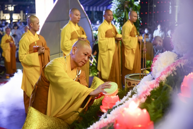 Impressed night of Amitabha Buddha's Birthday