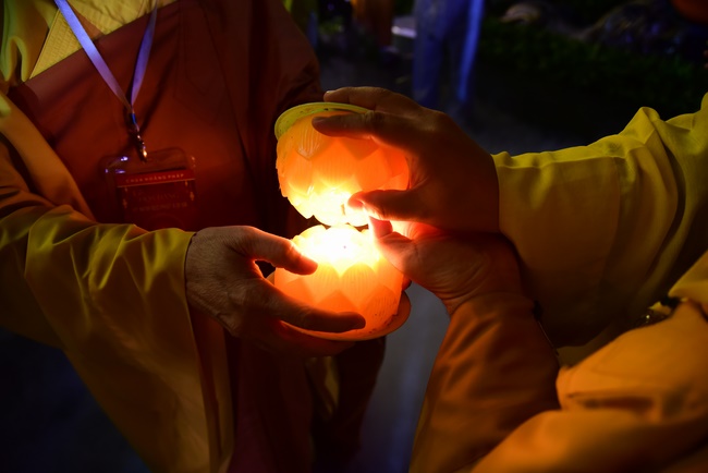 Impressed night of Amitabha Buddha's Birthday