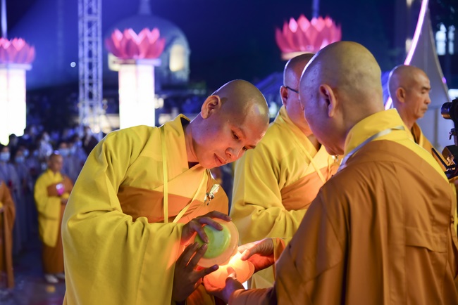 Impressed night of Amitabha Buddha's Birthday