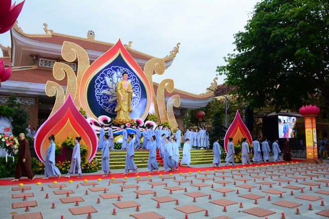 Impressed night of Amitabha Buddha's Birthday