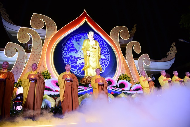 Impressed night of Amitabha Buddha's Birthday