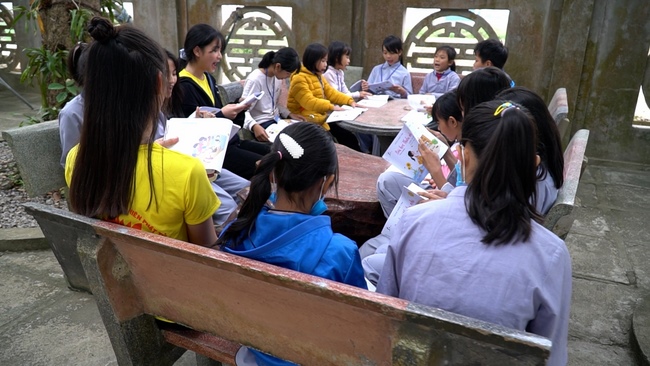 The retreat Sowing seeds lotus at Dong Cao Pagoda