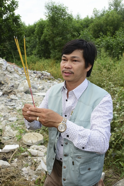 The beginning rite to sculpt the statue Bodhisattva Avalokiteshvara offering to An Son Pagoda
