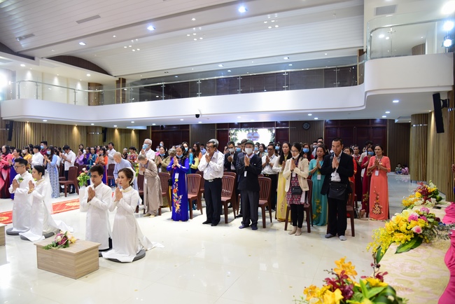 The Wedding Ceremony at the pagoda