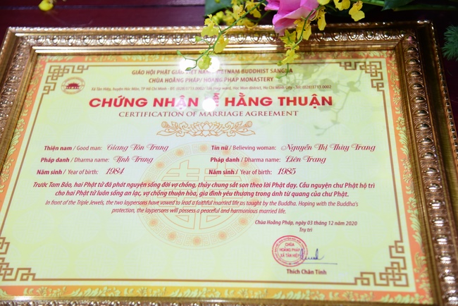 The Wedding Ceremony at the pagoda