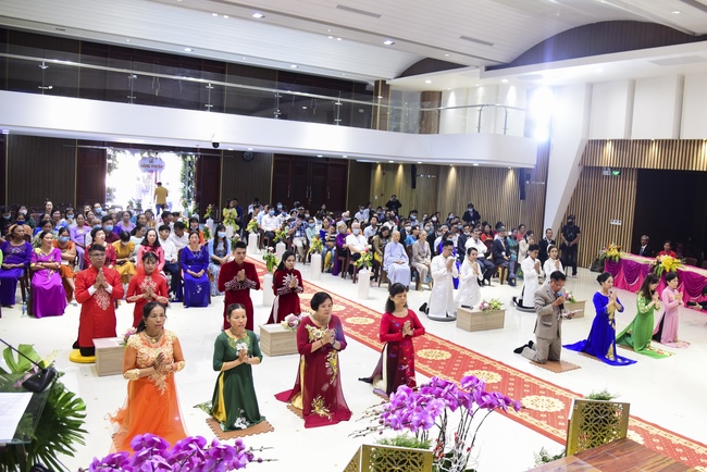 The Wedding Ceremony at the pagoda
